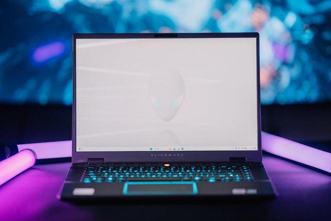 人 m16 R2评测：让游戏玩出新质感九游会j9登录ALIENWARE外星(图14)